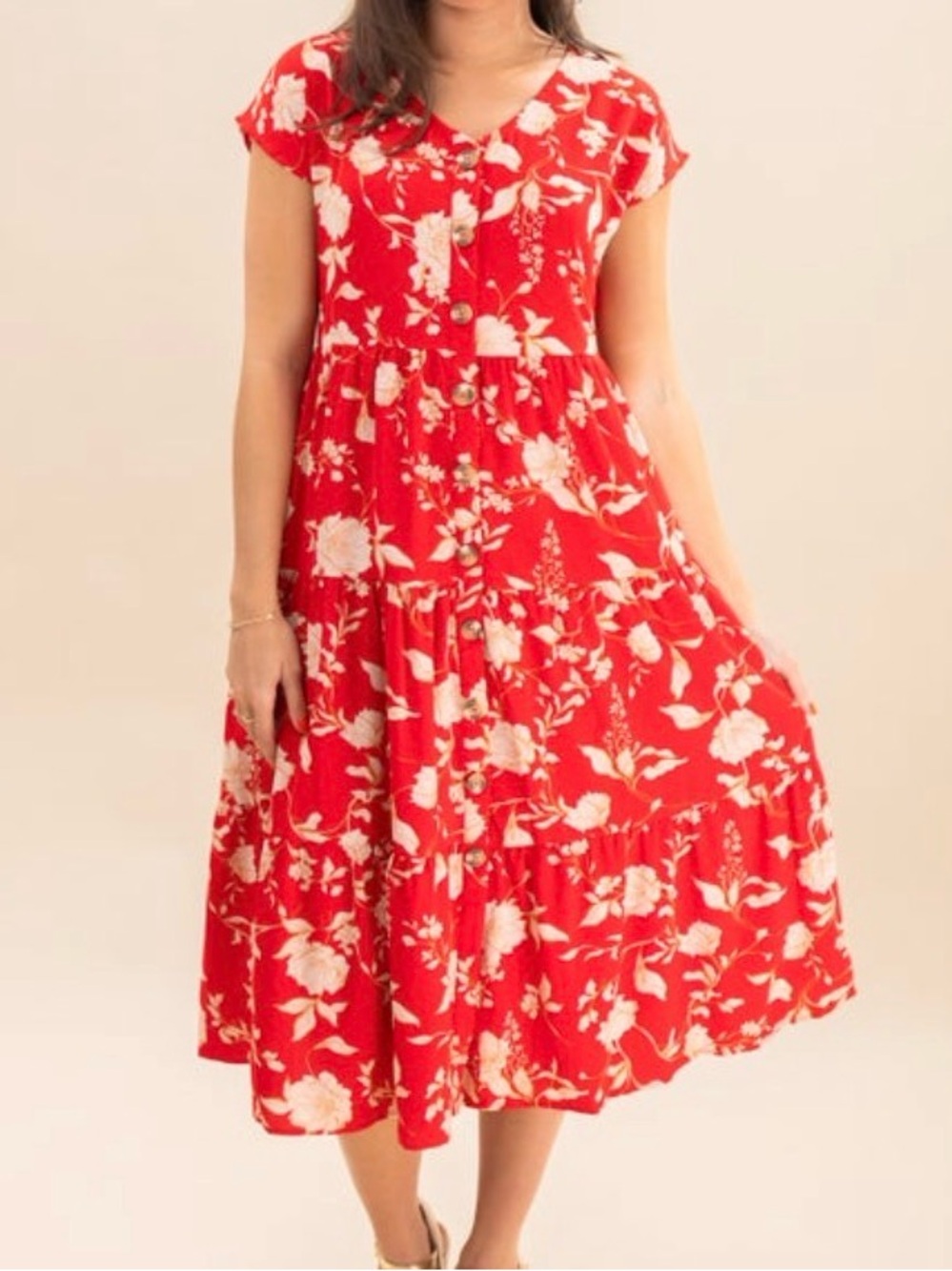 Floral Button-Front Red V-Neck Tierd Short Sleeve Midi Dress. Large.